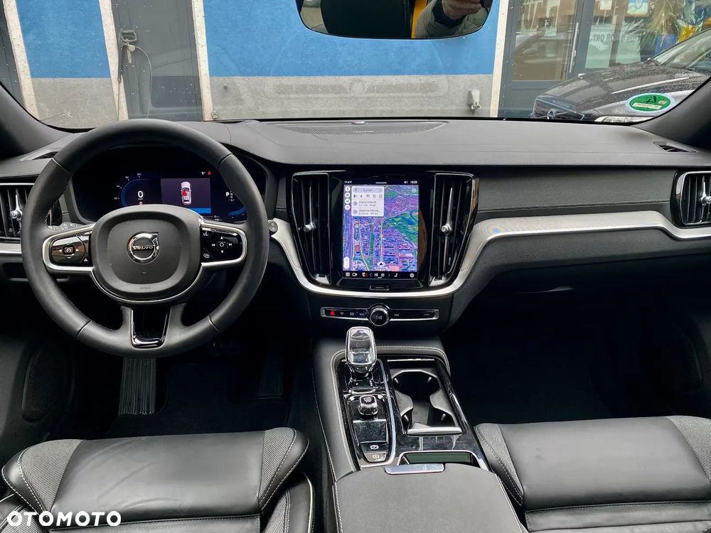 Volvo V60 T8 AWD Plug-In Hybrid Polestar Engineered R-Design - 20