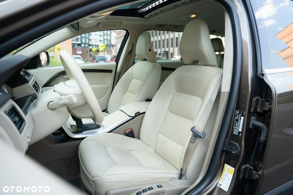 Volvo XC 70 3.2 AWD Summum - 17