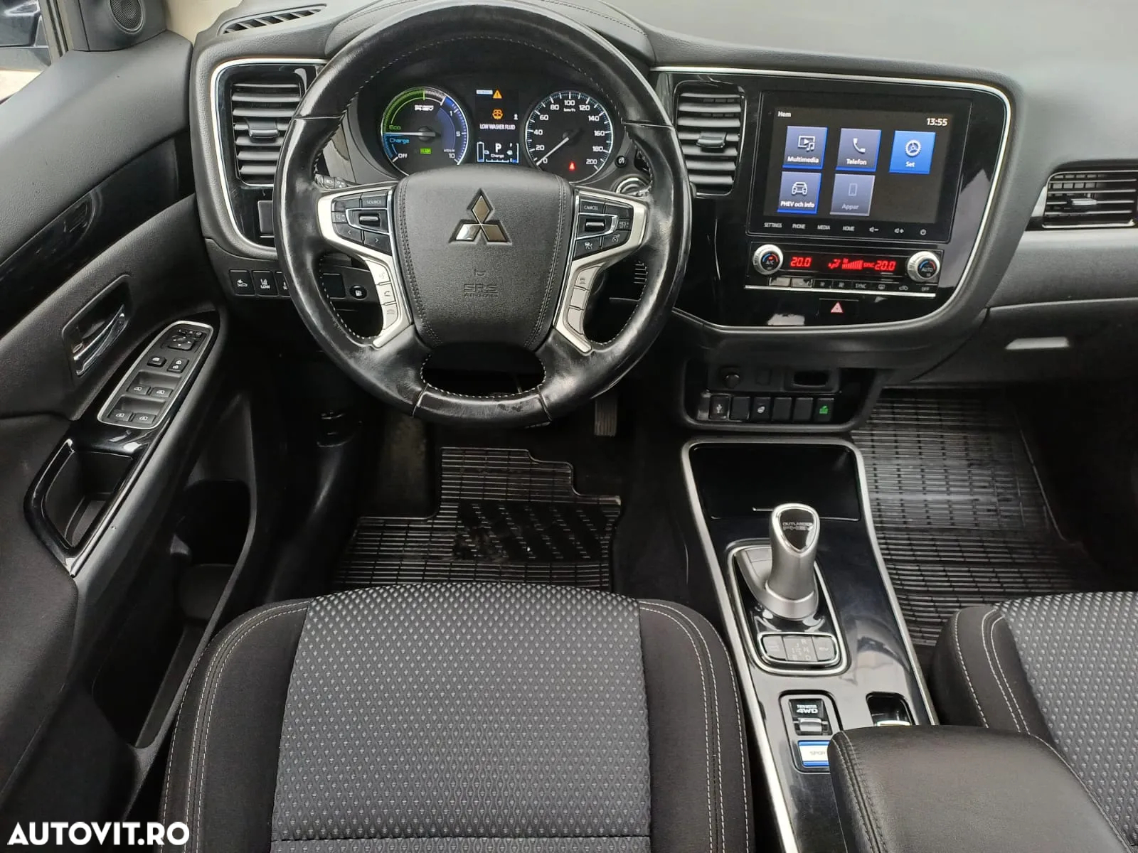 Mitsubishi Outlander 2.4 4WD Plug-In Hybrid - 13