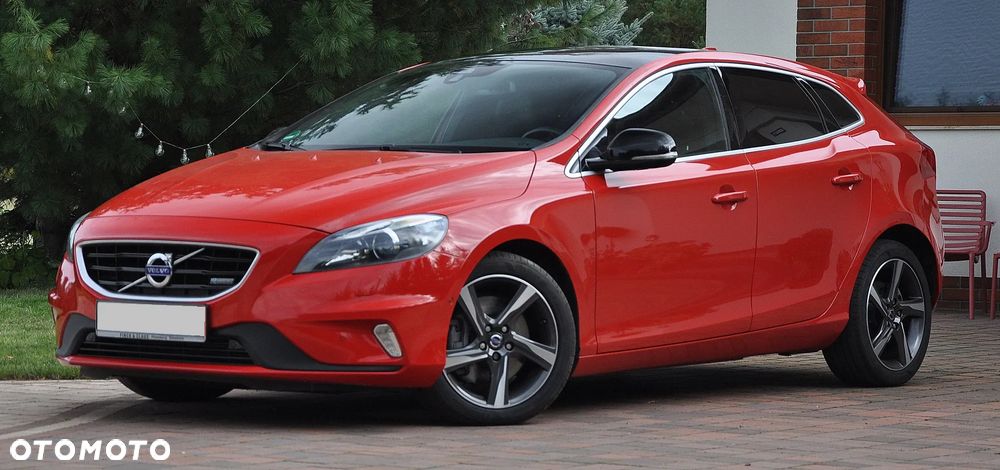 Volvo V40 D4 R-Design Summum - 2