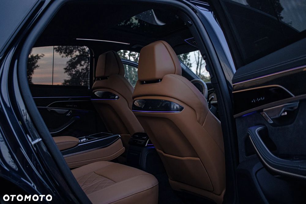 Audi A8 - 25
