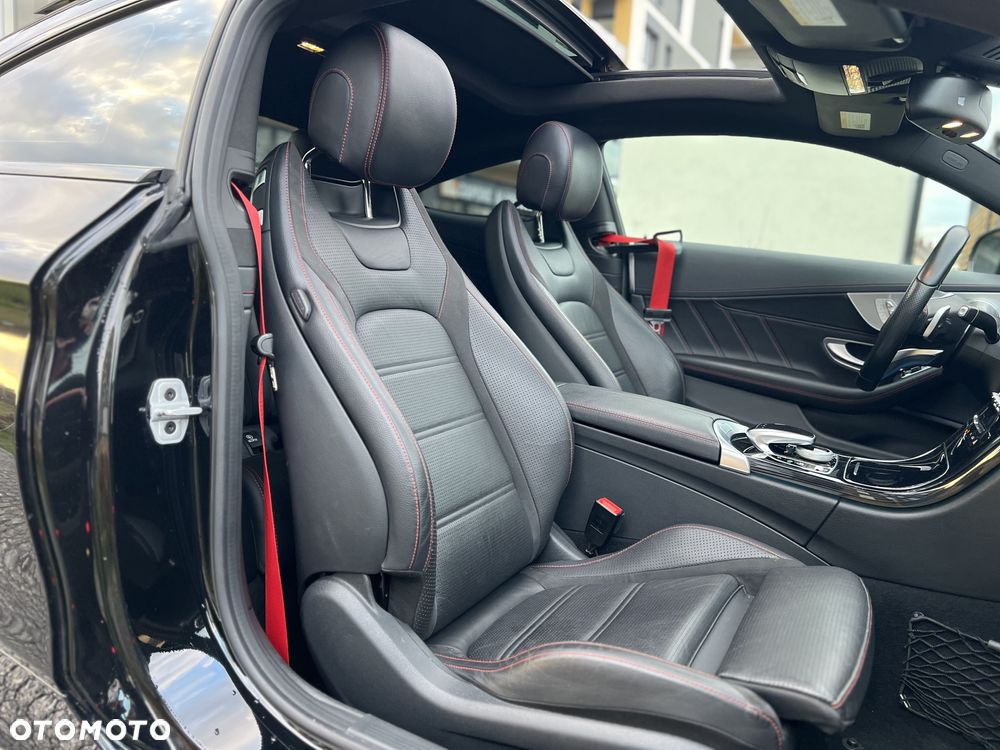 Mercedes-Benz Klasa C AMG 43 4-Matic - 30