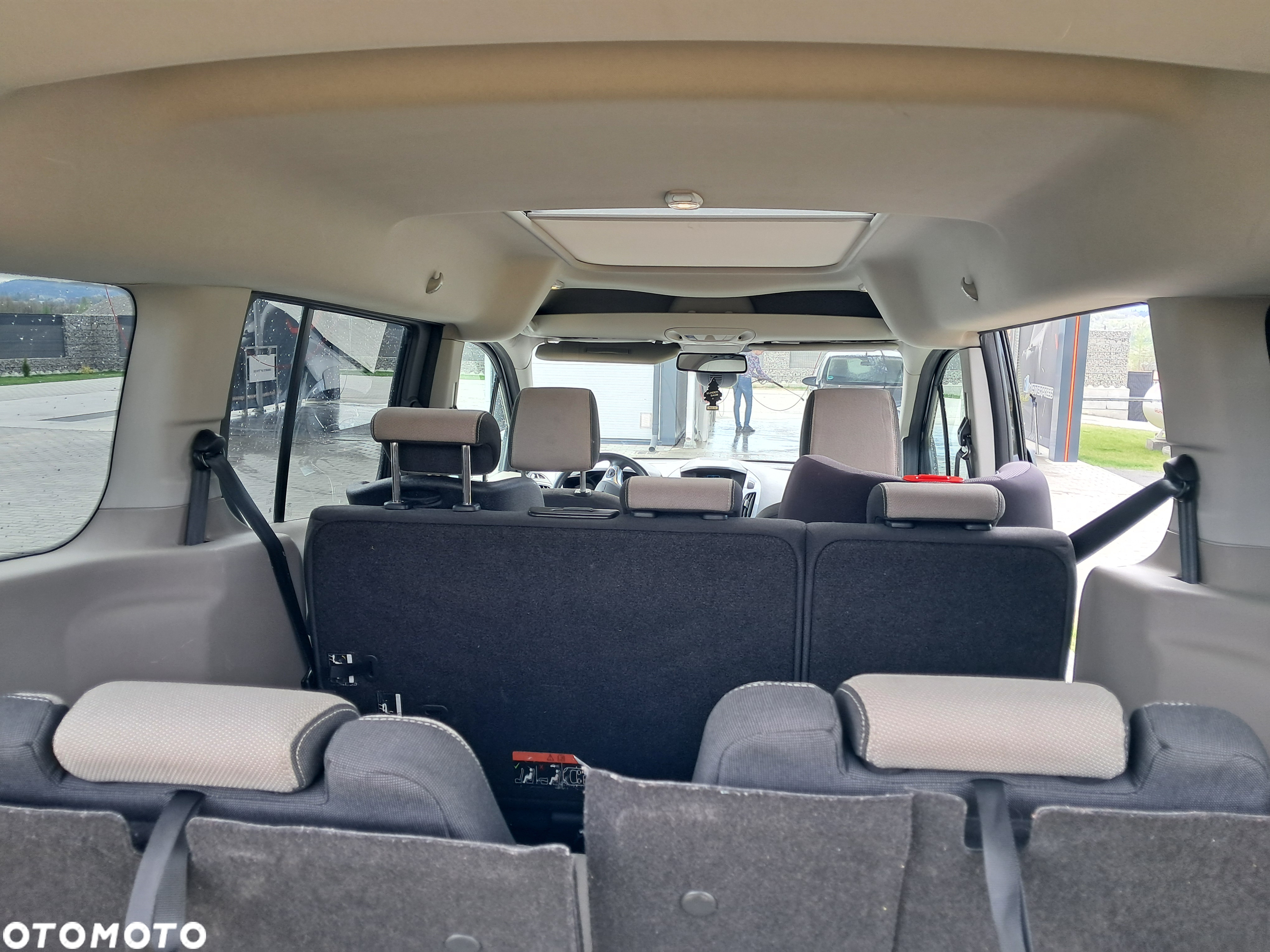 Ford Tourneo Connect - 6