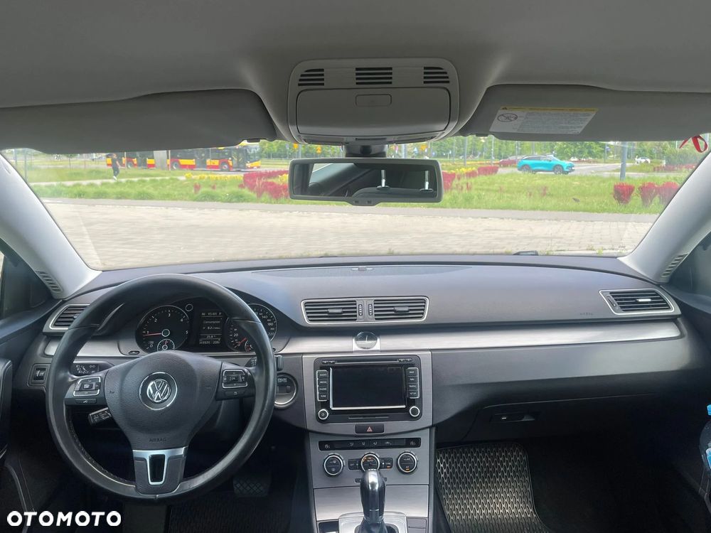 Volkswagen Passat 2.0 TDI Comfortline DSG - 7