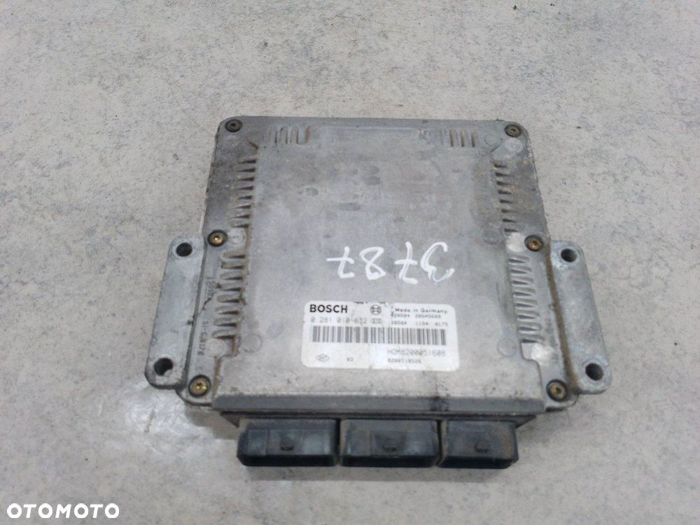 STEROWNIK RENAULT TRAFIC II HOM8200051608 8200118526 0281010632  BOSCH 1.9 - 6