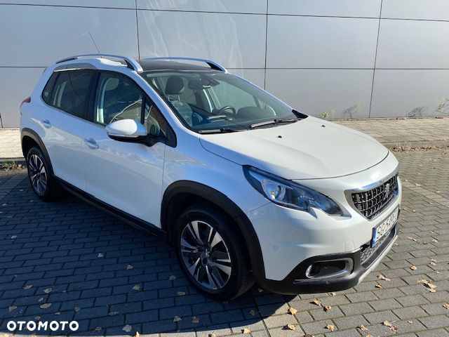 Peugeot 2008 1.2 Pure Tech GPF Style S&S EAT6 - 1