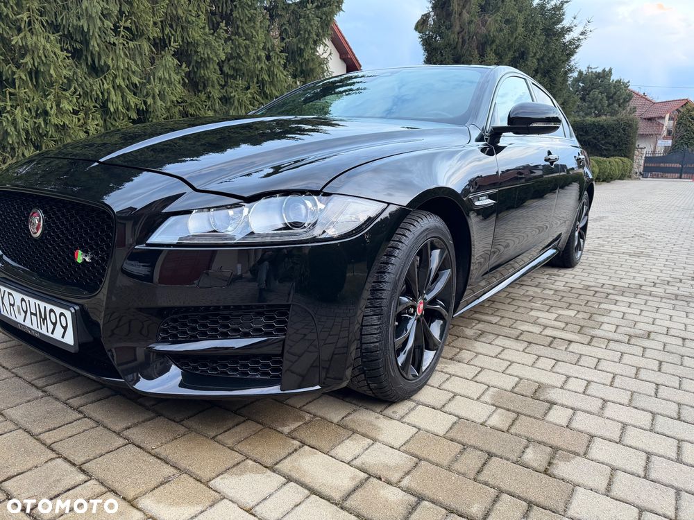 Jaguar XF 2.0 i4D AWD R-Sport - 7