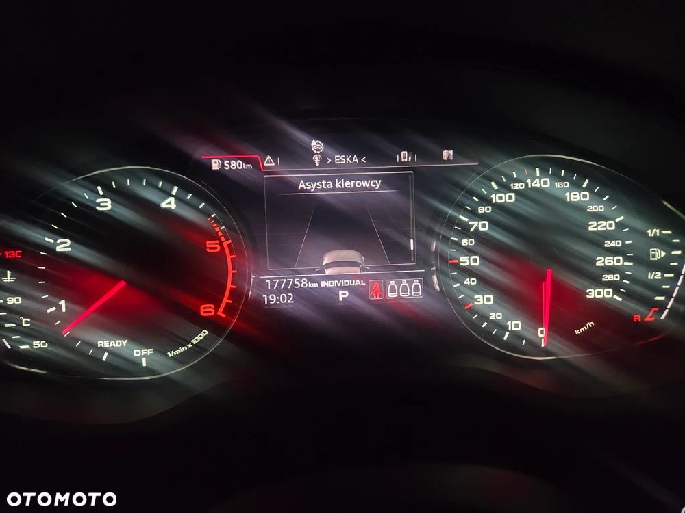 Audi A4 Avant 3.0 TDI quattro tiptronic sport - 30