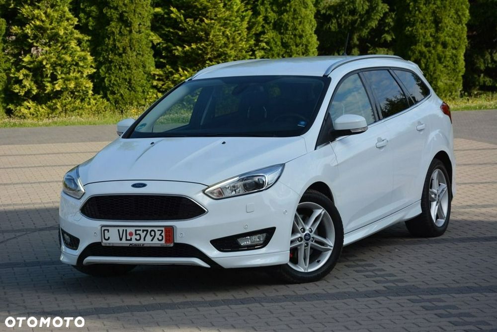 Ford Focus 1.5 EcoBoost STart-Stopp-System ST-LINE - 2