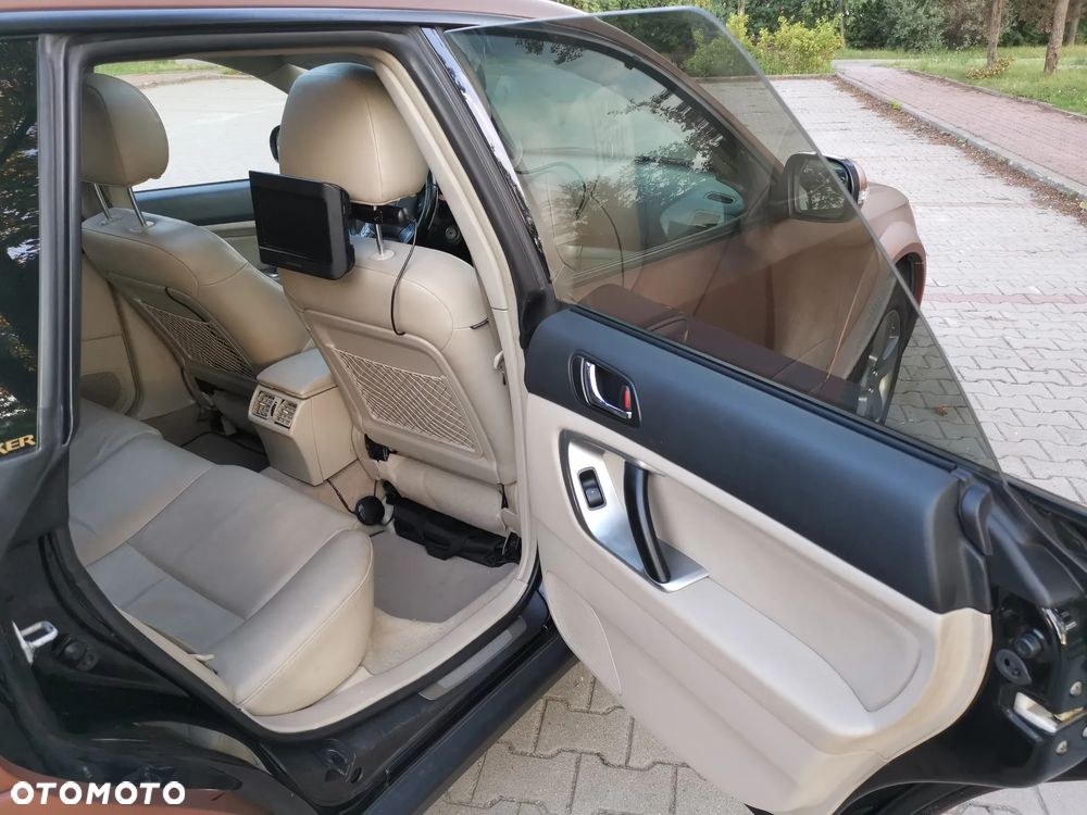 Subaru Legacy 3.0RE NAV/NSE - 16