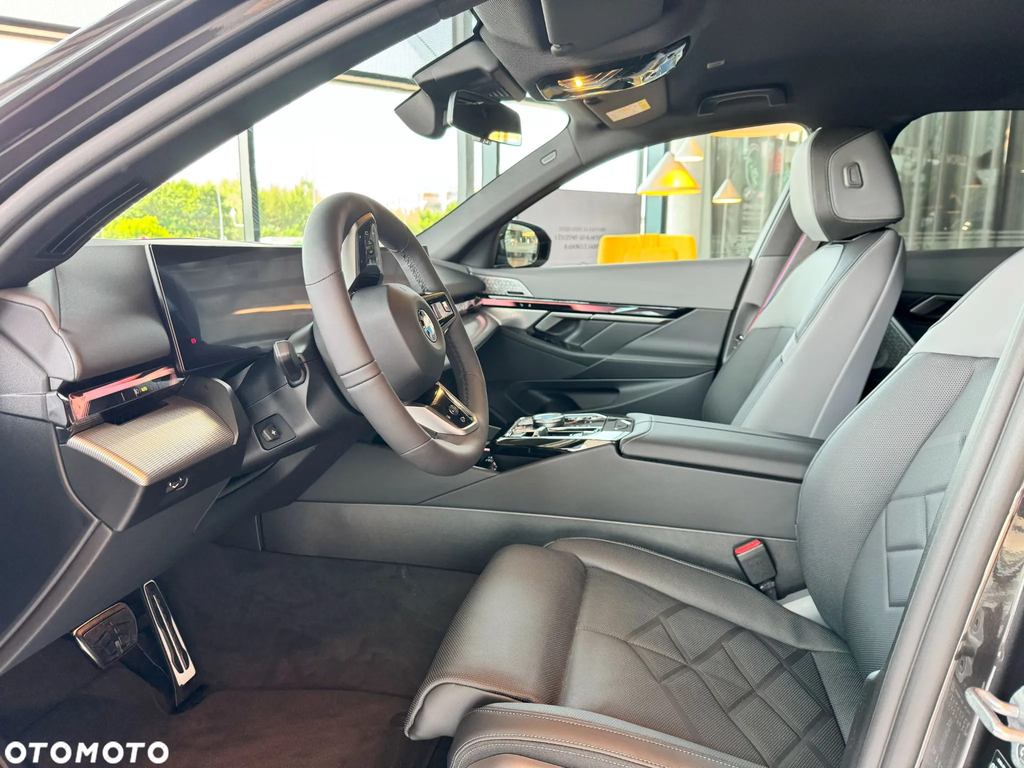 BMW Seria 5 540d xDrive mHEV - 9