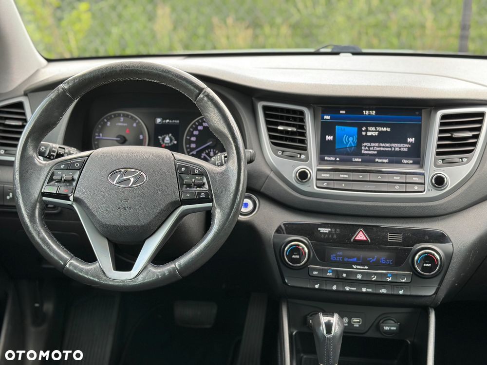 Hyundai Tucson 2.0 CRDi 4WD Automatik Passion - 16