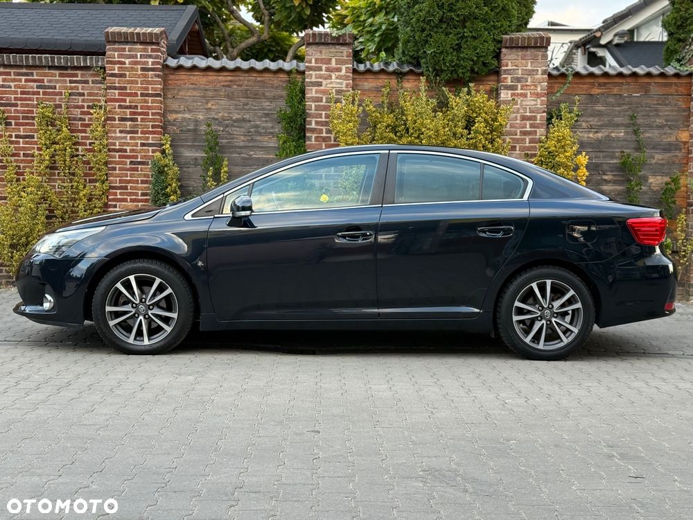 Toyota Avensis 2.0 Prestige NAVI MS - 11
