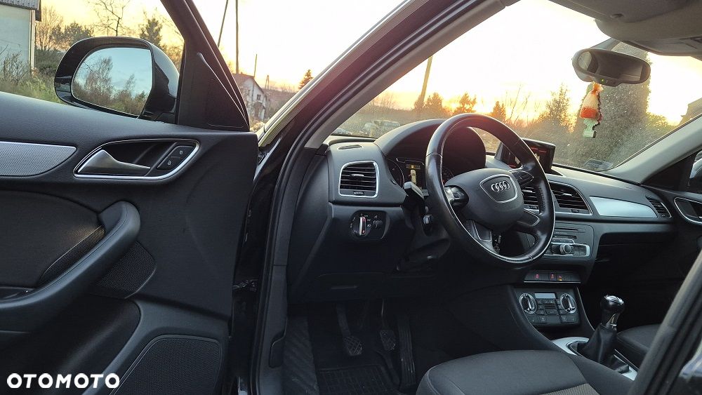 Audi Q3 2.0 TDI Edycja Specjalna - 4