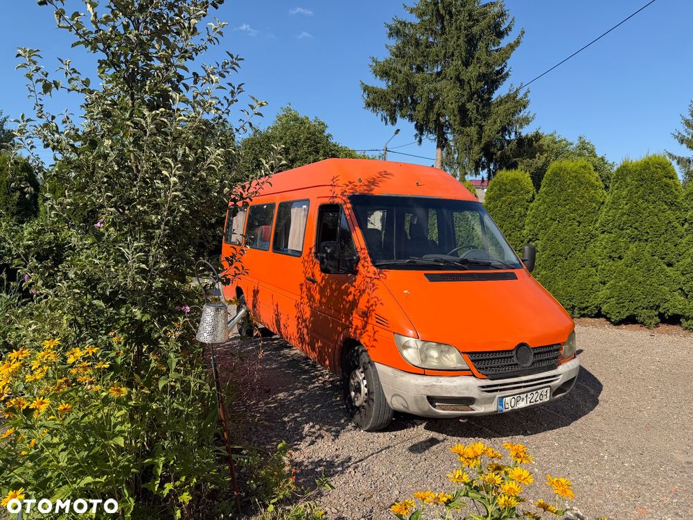 Mercedes-Benz Sprinter - 1