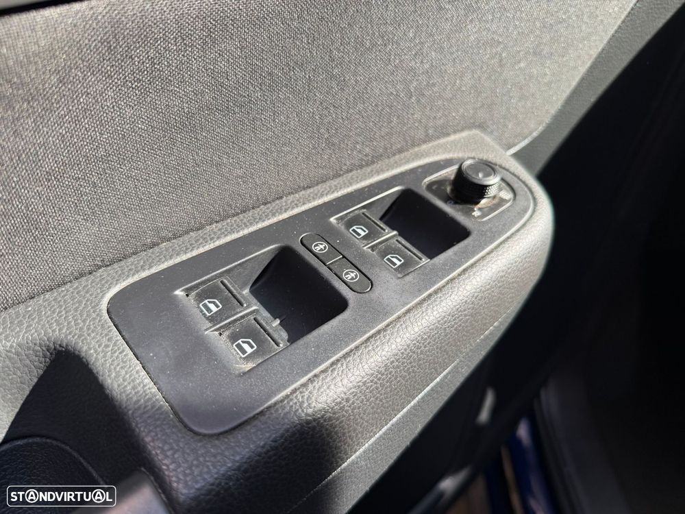 VW Sharan 2.0 TDI Conforline DSG - 17
