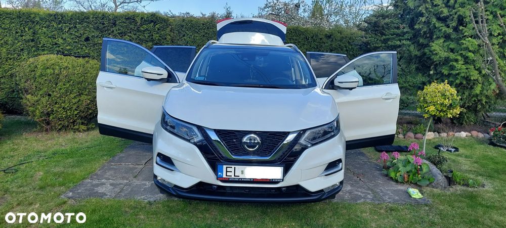 Nissan Qashqai 1.3 DIG-T N-Connecta - 1