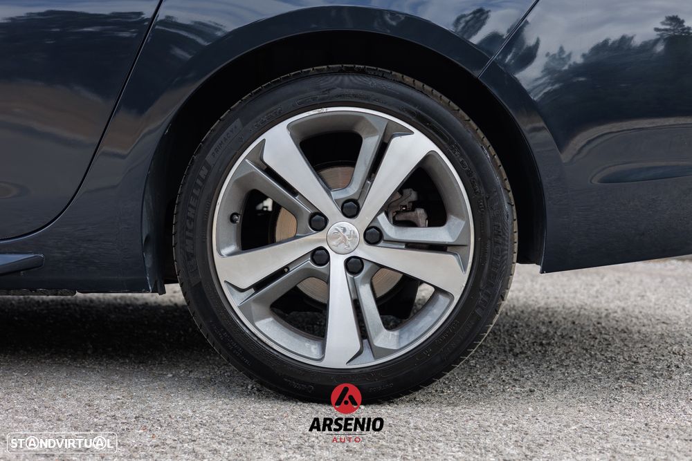 Peugeot 308 SW 1.5 BlueHDi GT Line EAT8 - 17