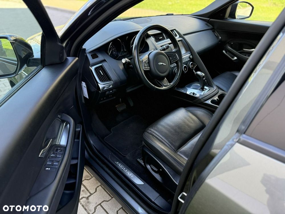 Jaguar E-Pace 2.0 i4P AWD R-Dynamic S - 6