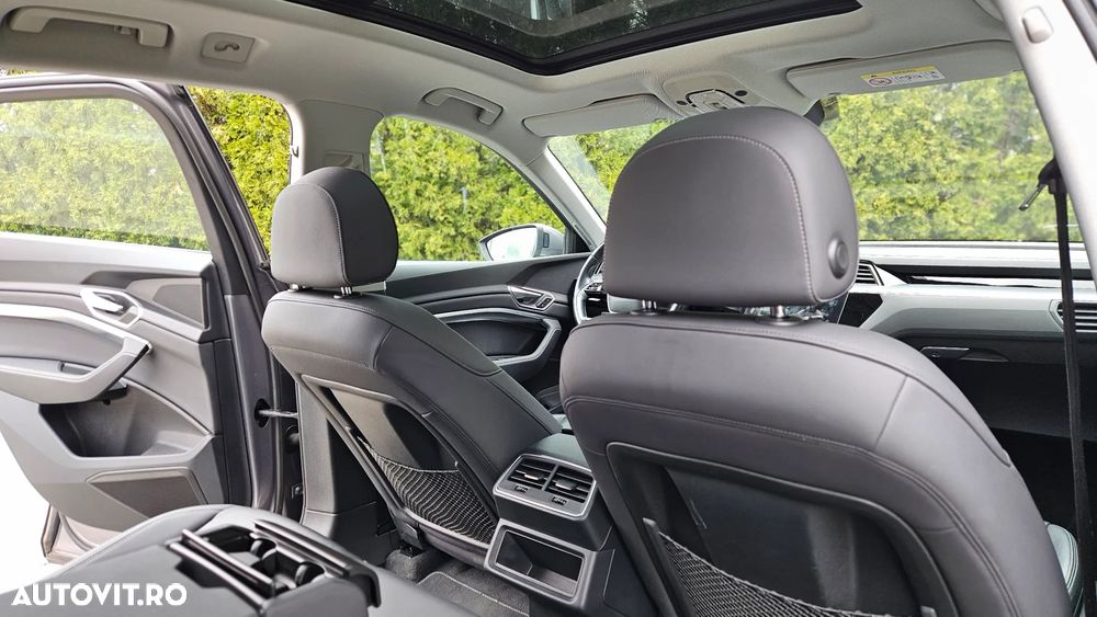Audi e-tron 55 quattro - 16
