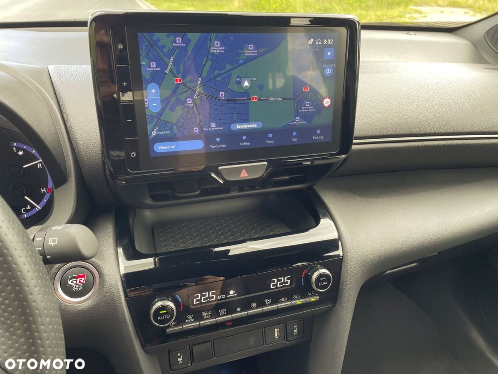 Toyota Yaris Cross Hybrid 1.5 GR Sport - 17