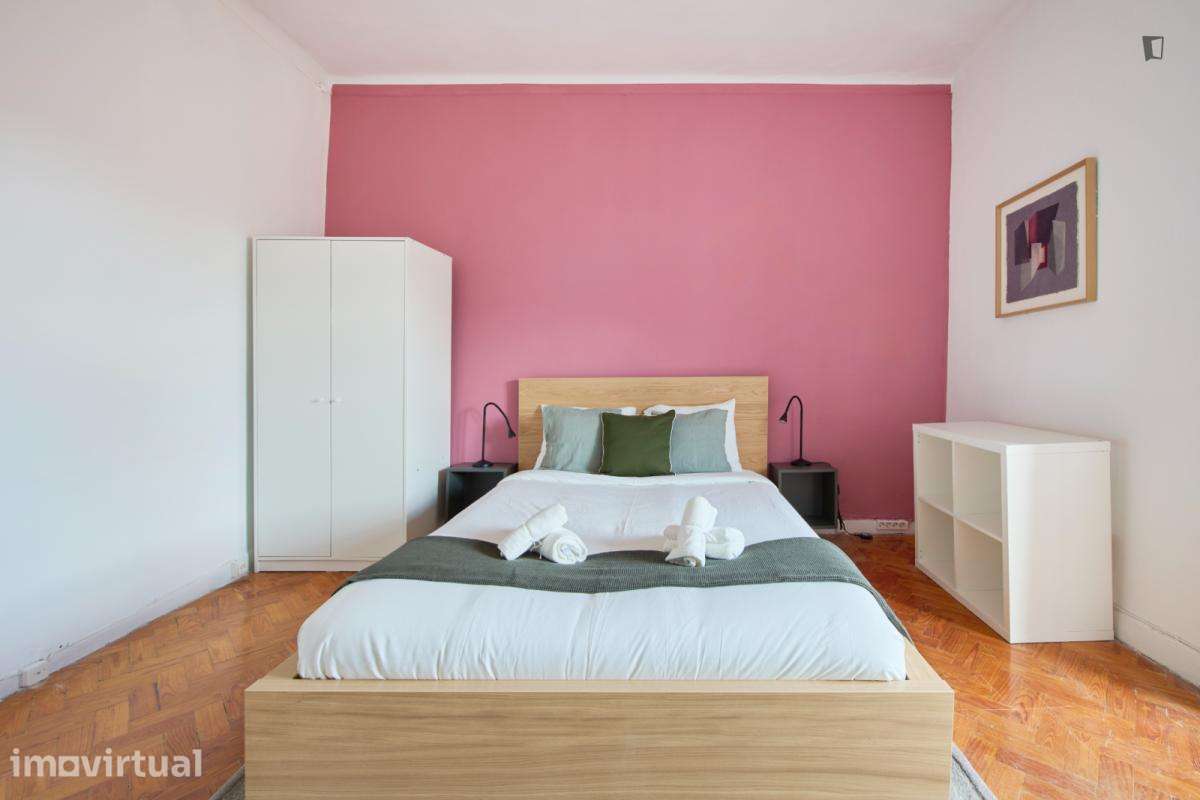 Quarto - localizado em São Bento Lisbon - Grande imagem: 3/27