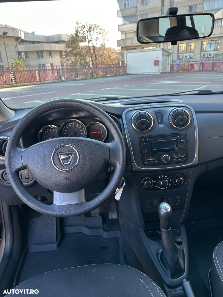 Dacia Logan TCe 90 Laureate - 7