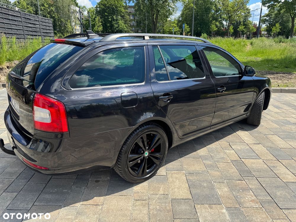 Skoda Octavia 2.0 TDI DPF RS DSG - 23