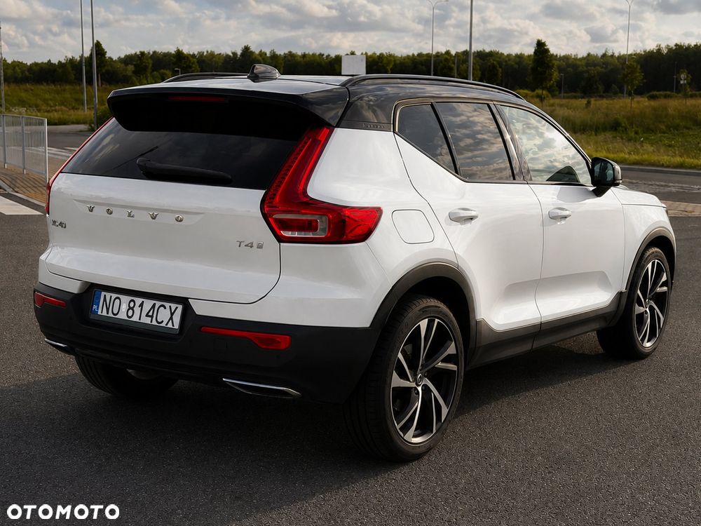 Volvo XC 40 B4 B R-Design - 4
