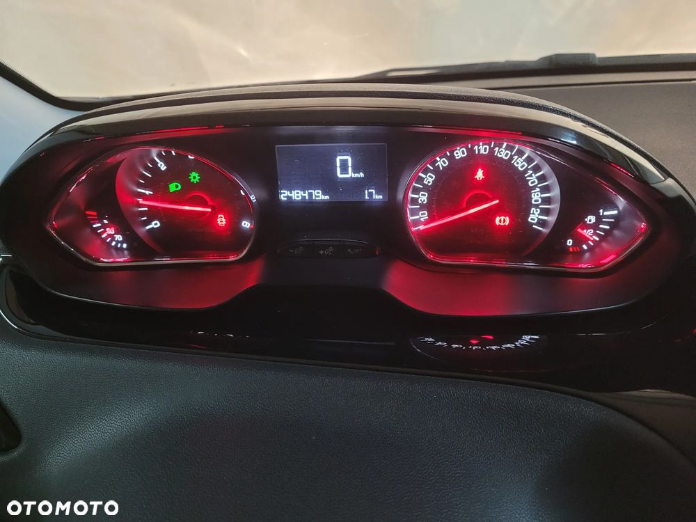 Peugeot 208 1.4 HDi Active - 14