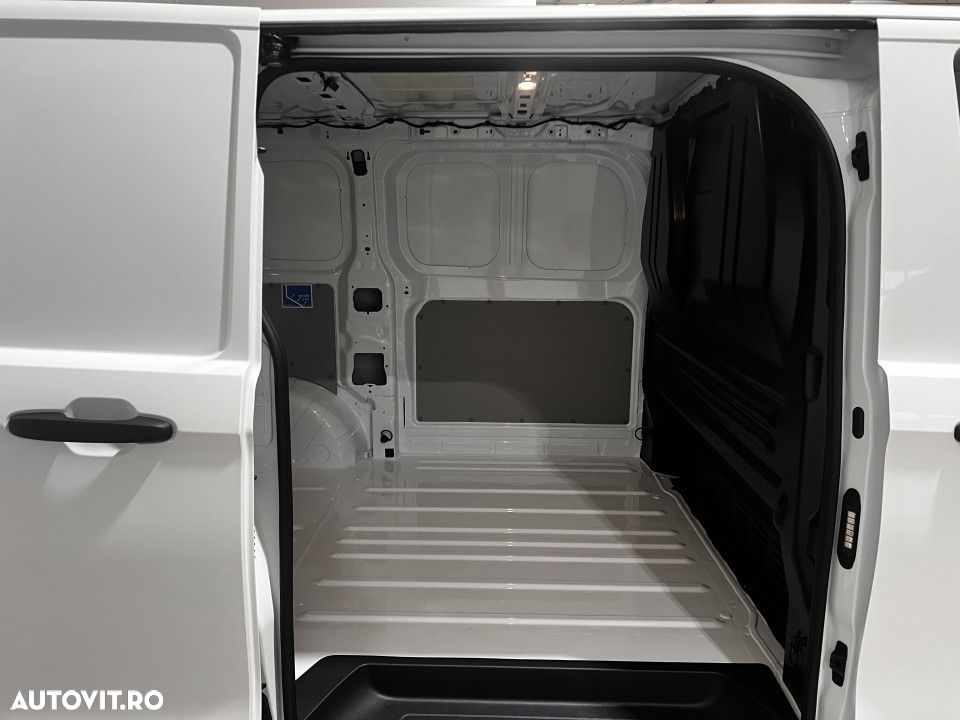 VOLKSWAGEN Transporter 2025 — imagine 27