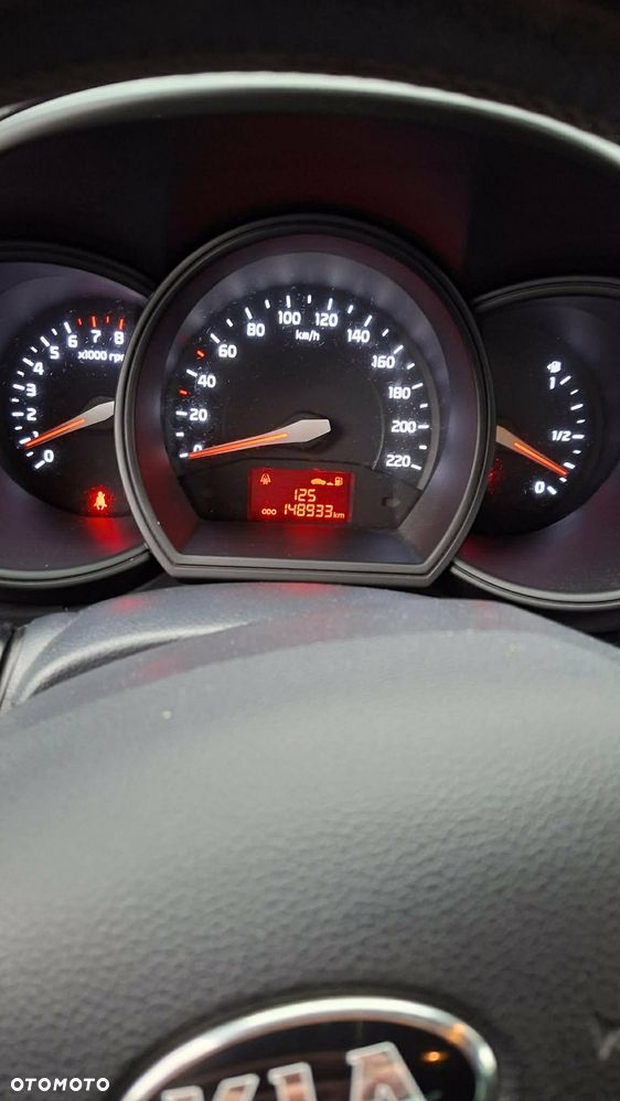 Kia Rio 1.2 Attract - 17