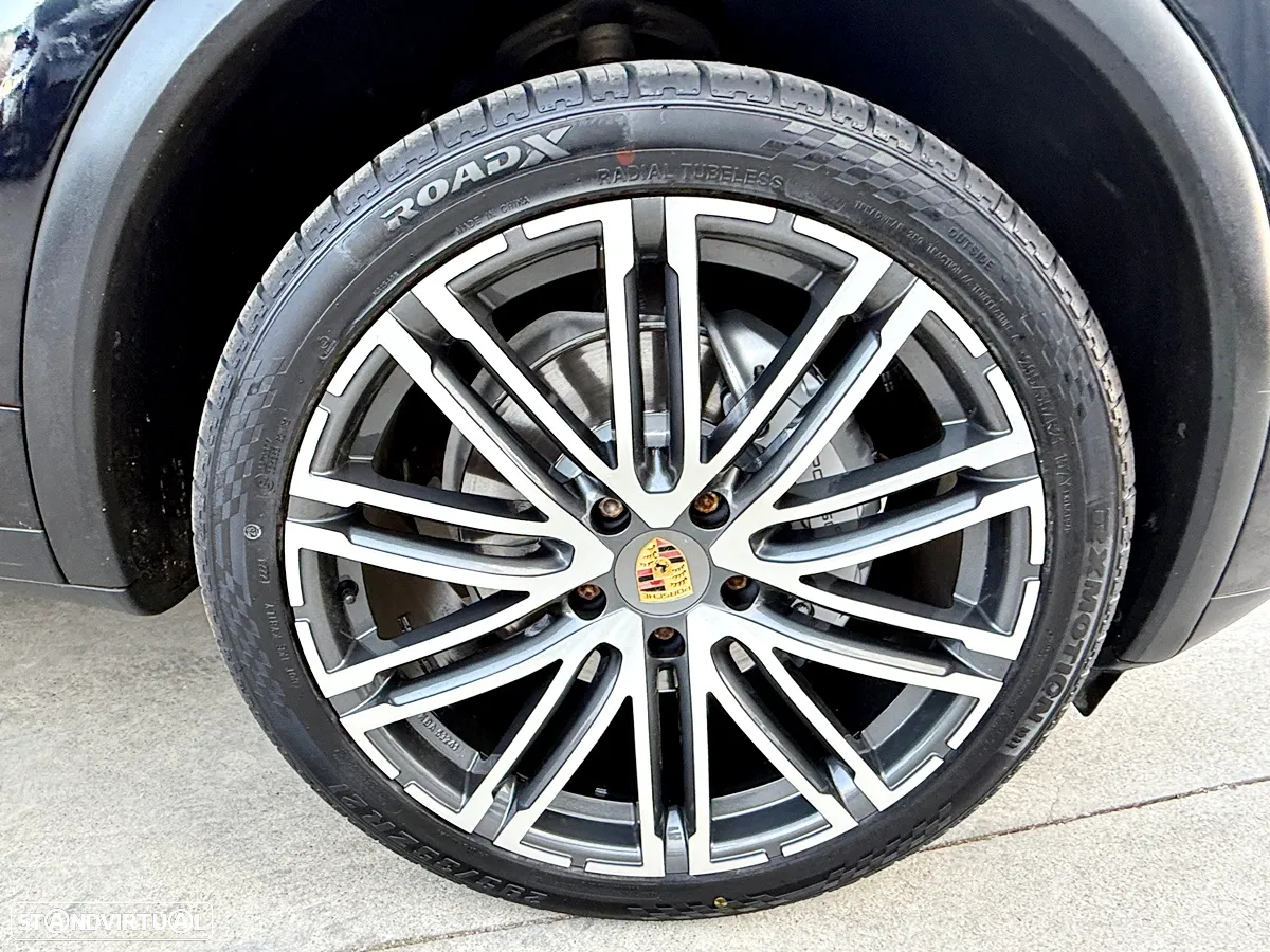 Porsche Cayenne S - 45