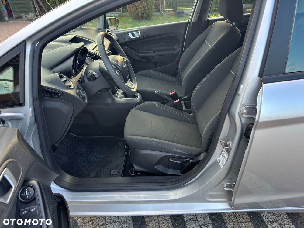 Ford Fiesta - 28
