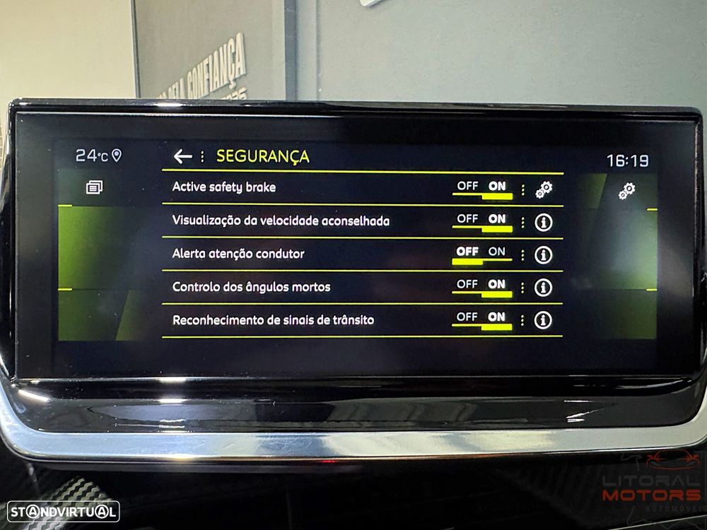 Peugeot 2008 1.2 PureTech GT Line EAT8 - 33