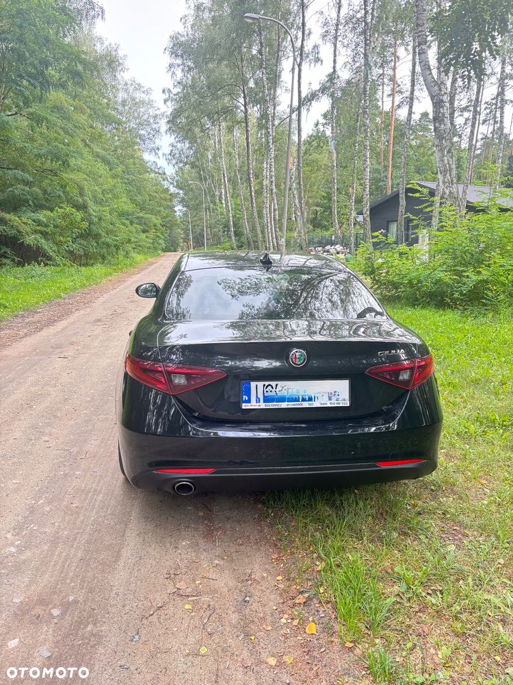 Alfa Romeo Giulia 2.2 D Turbo - 4