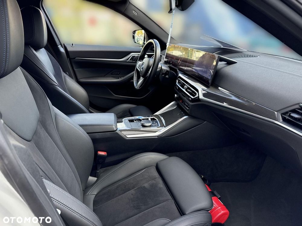 BMW i4 - 7