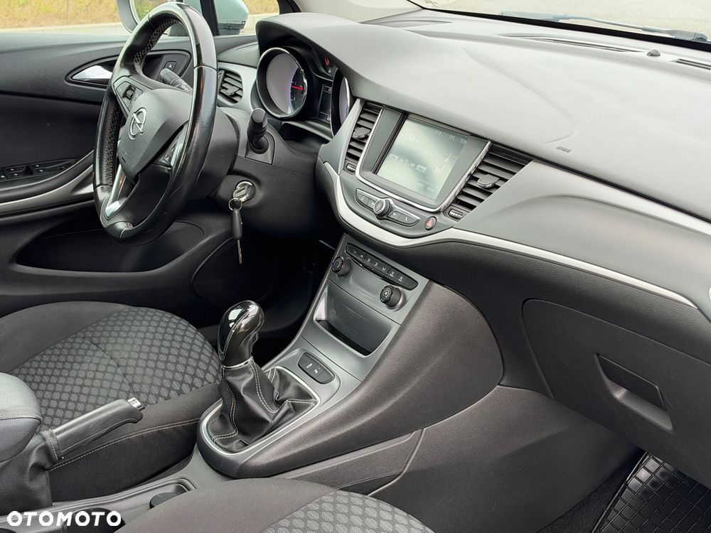 Opel Astra 1.6 CDTI Enjoy S&S - 26
