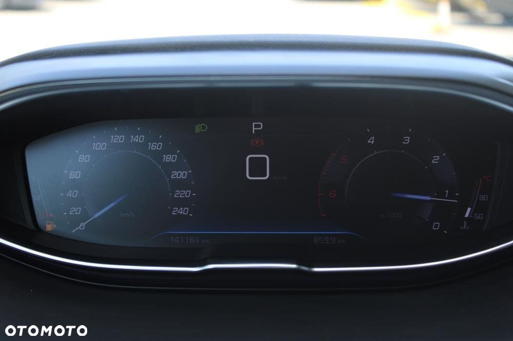 Peugeot 5008 - 16