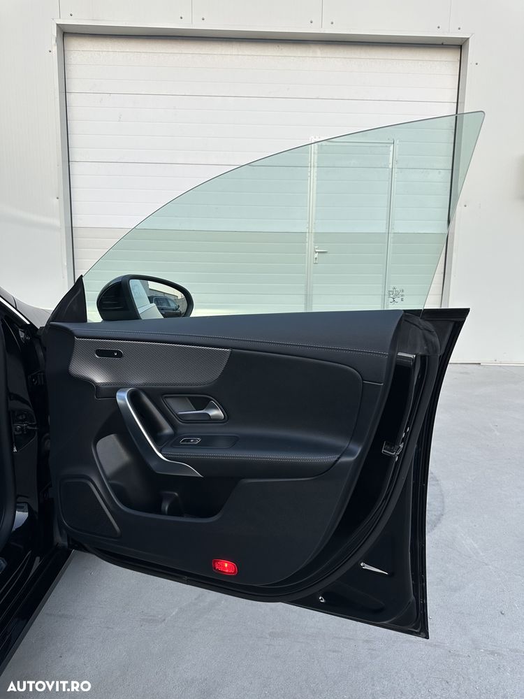 Mercedes-Benz CLA 180 d 7G-DCT - 23