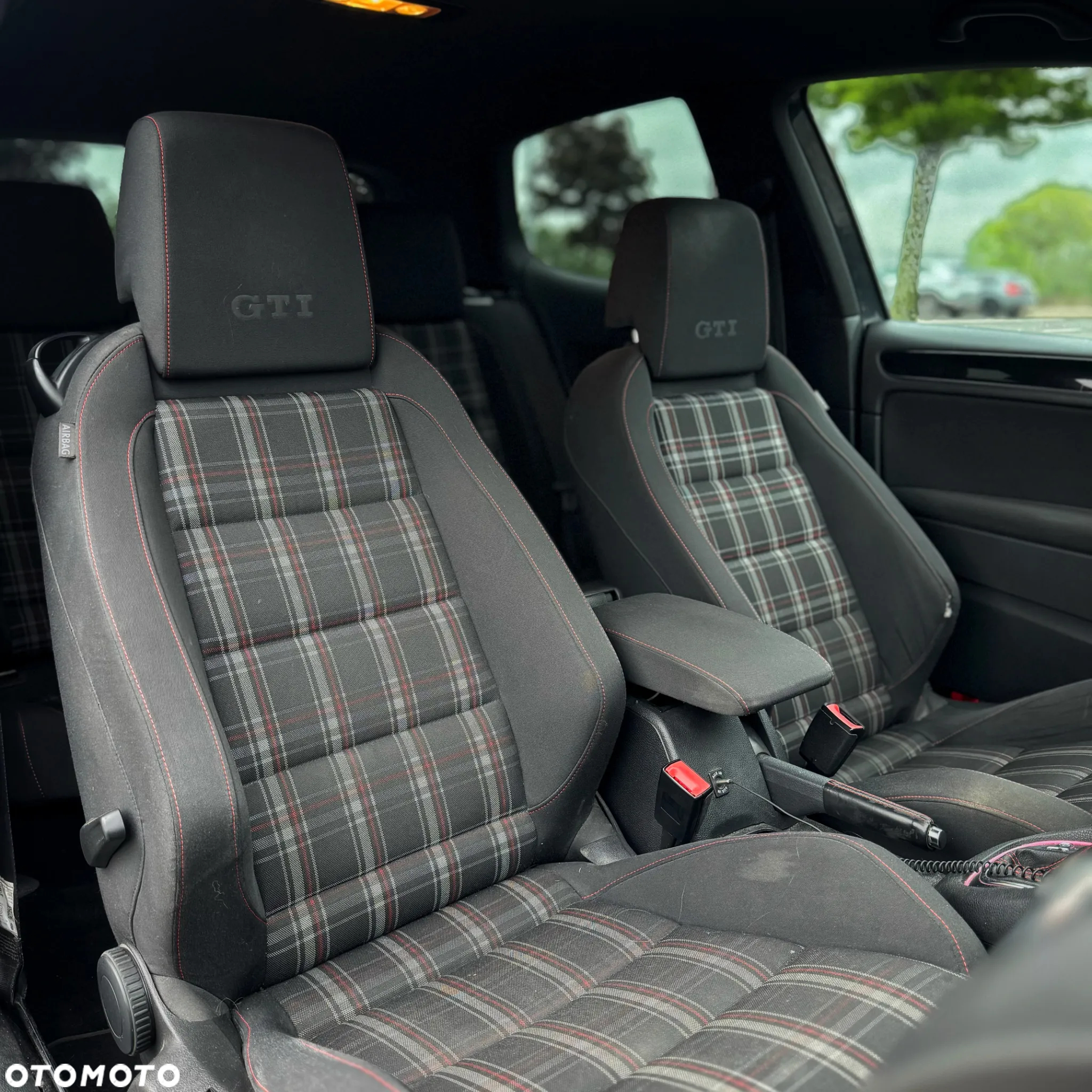 Volkswagen Golf 2.0 GTI DSG - 17