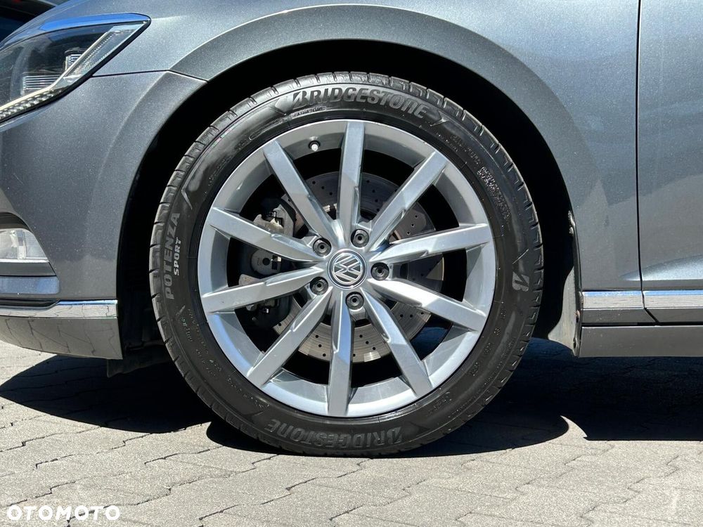 Volkswagen Passat 2.0 TSI BMT 4Mot Highline DSG - 38