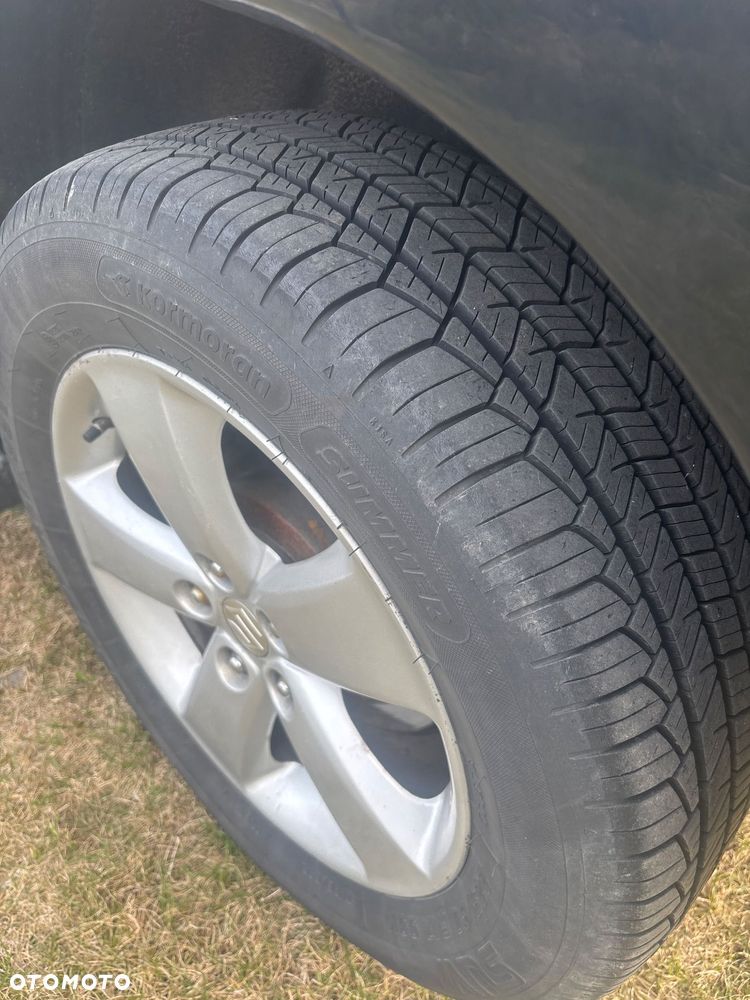 Suzuki Grand Vitara 1.9 DDiS - 10