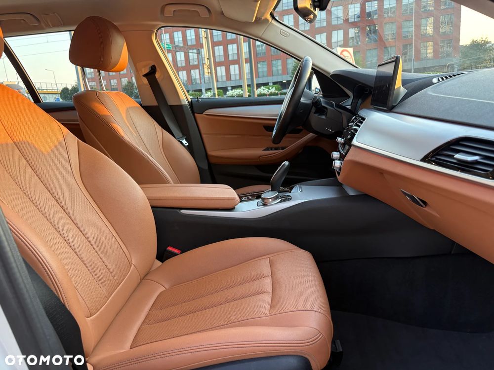 BMW Seria 5 530i mHEV Luxury Line sport - 8