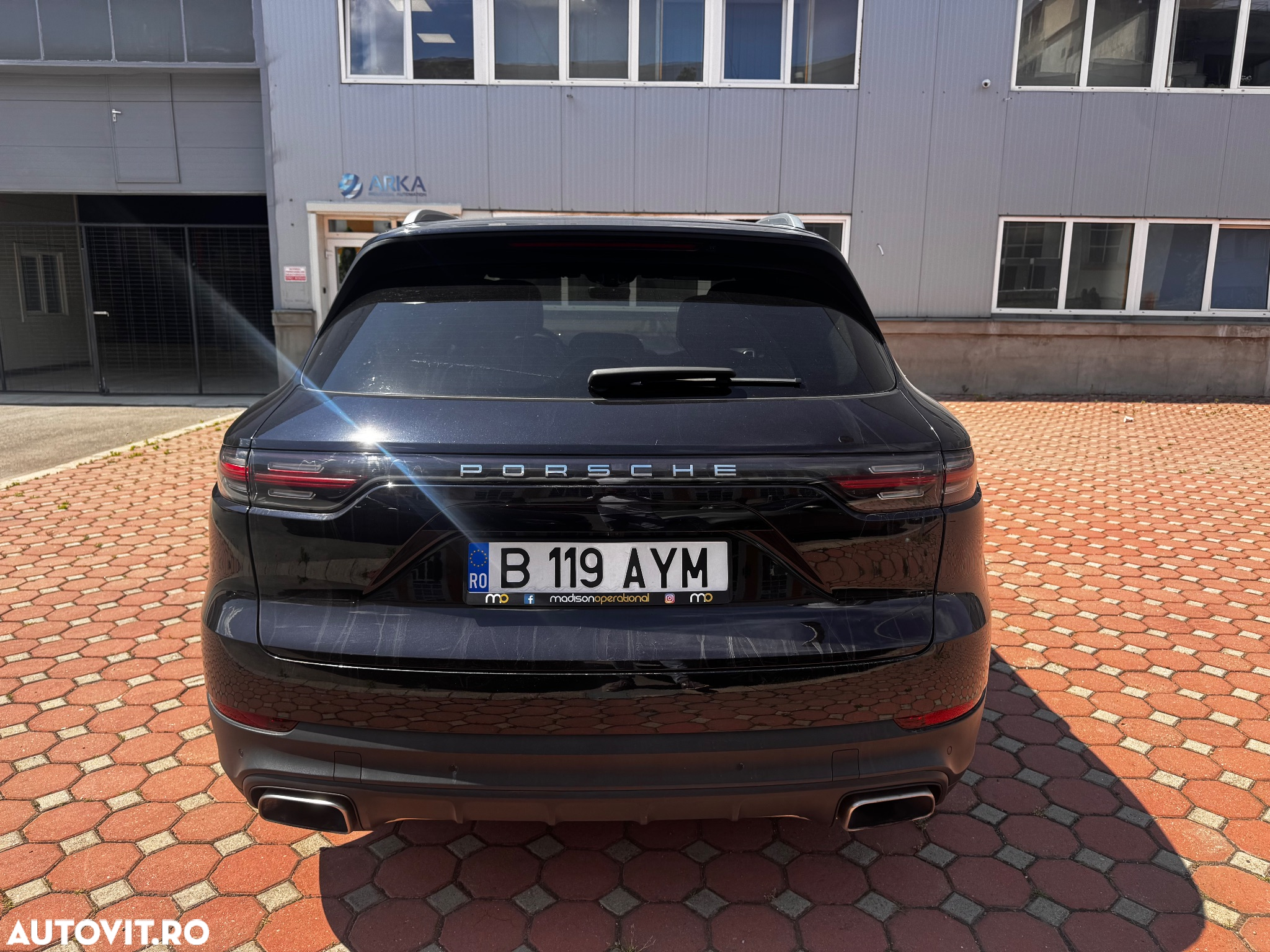 Porsche Cayenne Standard - 6