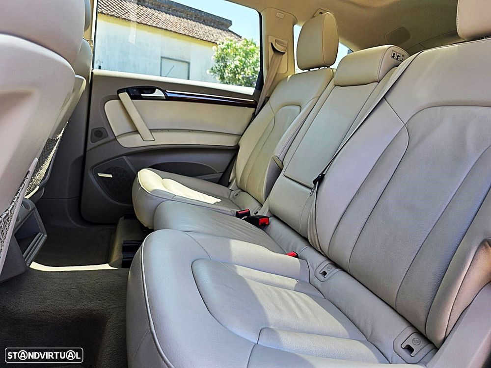 Audi Q7 3.0 V6 TDi quattro Tiptronic - 12