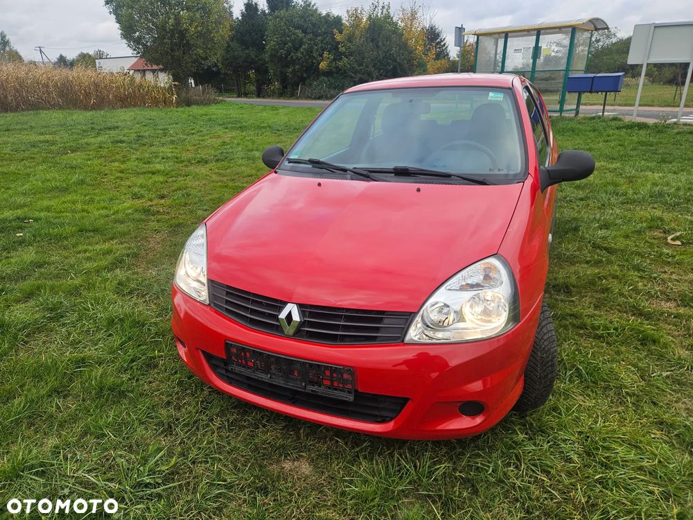 Renault Clio 1.2 16V Campus - 1