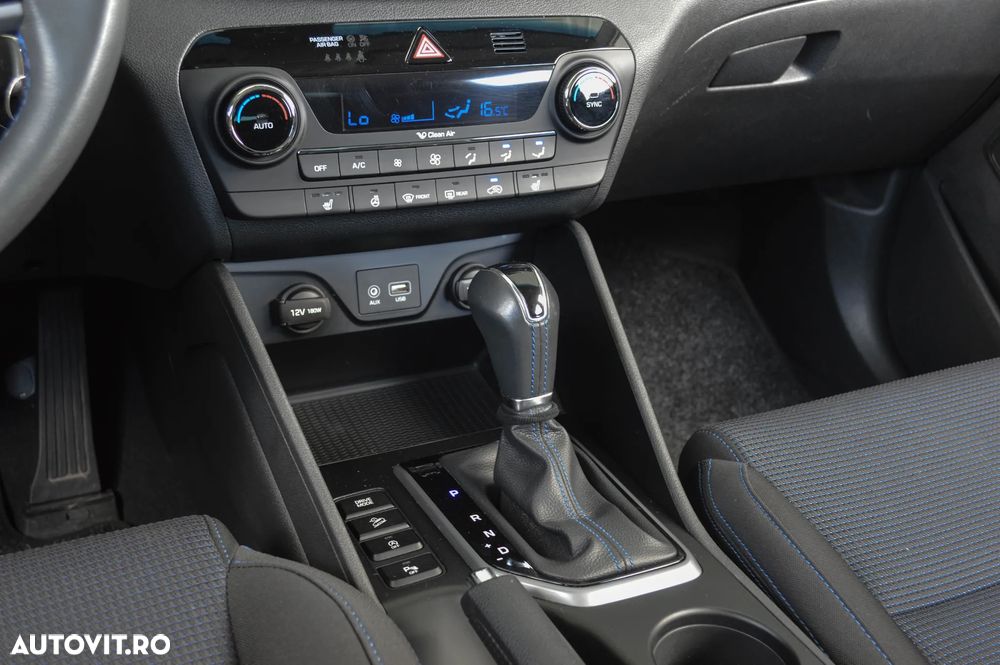 Hyundai Tucson blue 1.7 CRDi 2WD DCT Passion - 24