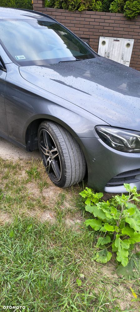 Mercedes-Benz Klasa E 220 d 4Matic 9G-TRONIC - 4