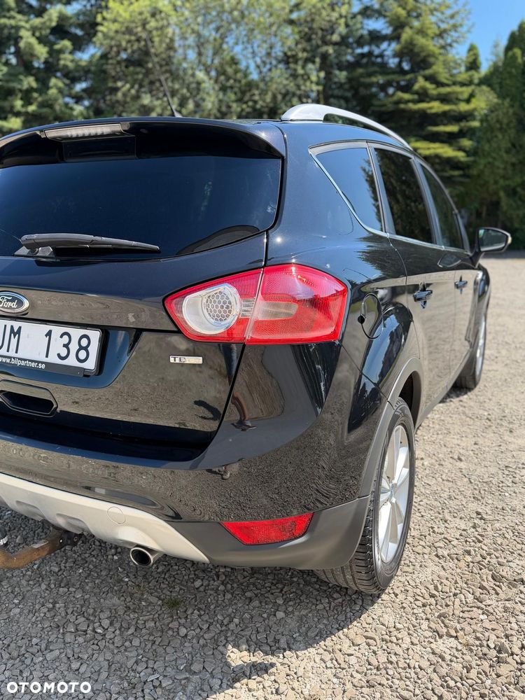 Ford Kuga 2.0 TDCi 2x4 Titanium - 13